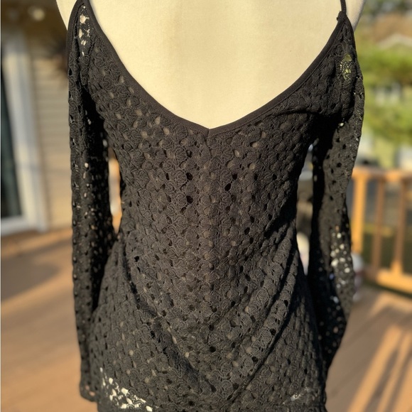 Design Lab Cold Shoulder Blouse - Picture 7 of 7